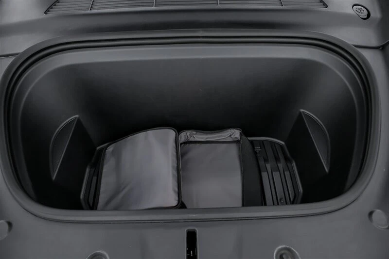 2023 Tesla Model Y Performance - Image 17 of 21