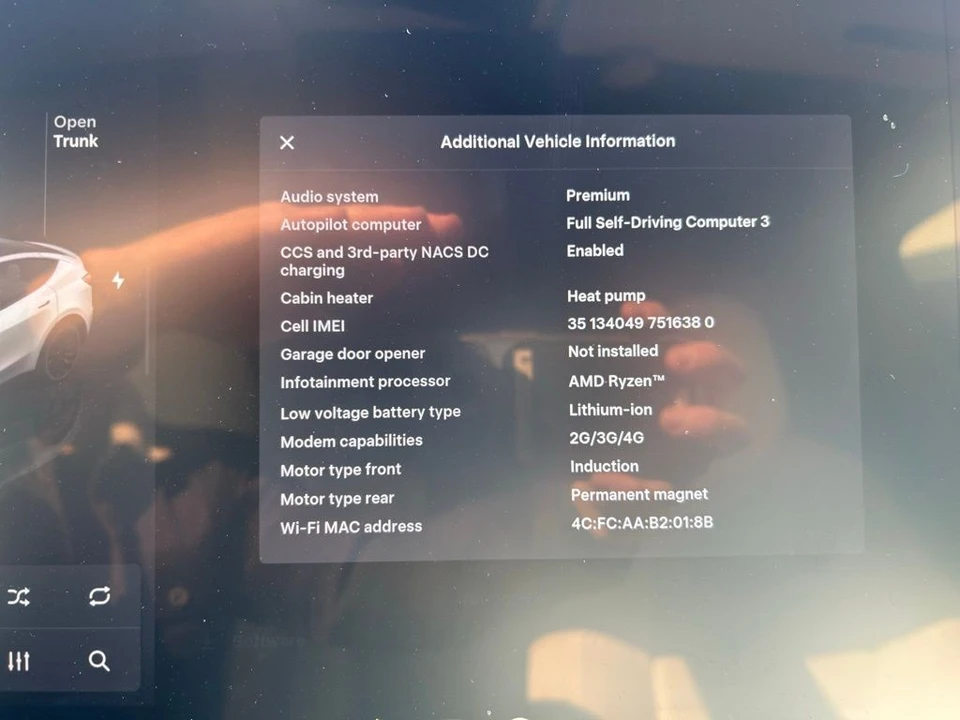 2023 Tesla Model Y Performance - Image 17 of 17