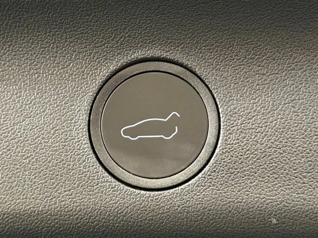 2023 Tesla Model Y Performance - Image 14 of 21