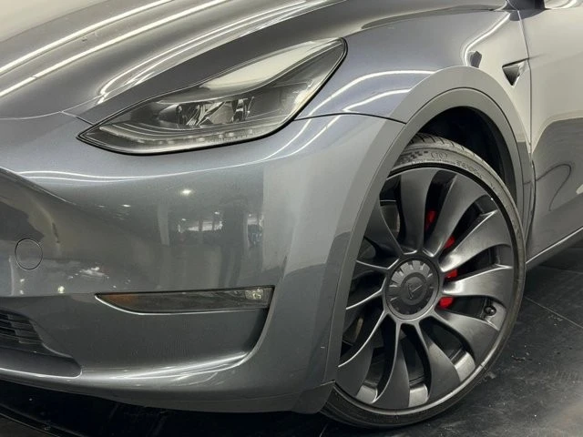 2023 Tesla Model Y Performance - Image 4 of 21
