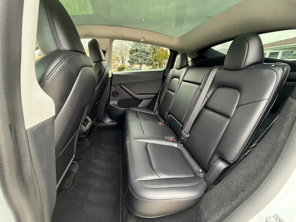 2023 Tesla Model Y Performance - Image 14 of 21