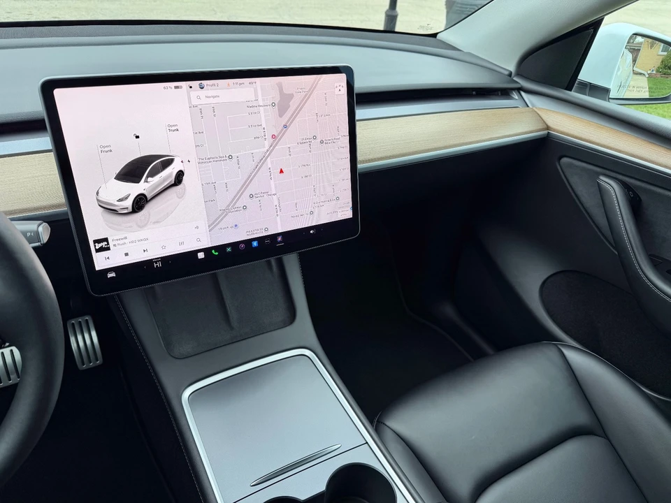 2023 Tesla Model Y Performance - Image 20 of 21