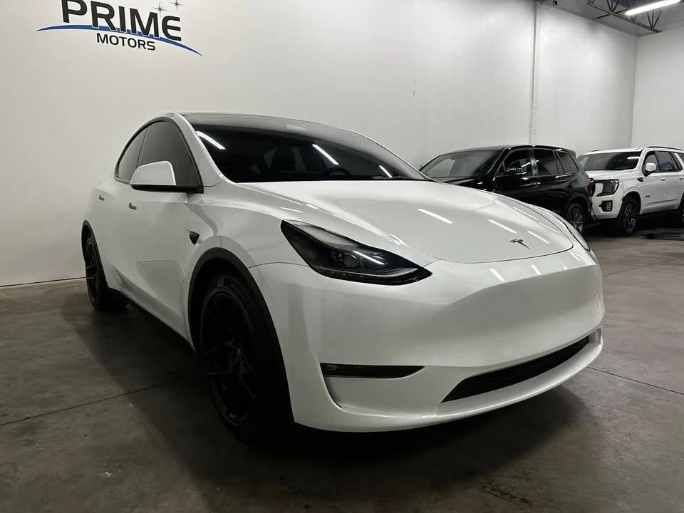 2023 Tesla Model Y Performance - Image 6 of 18