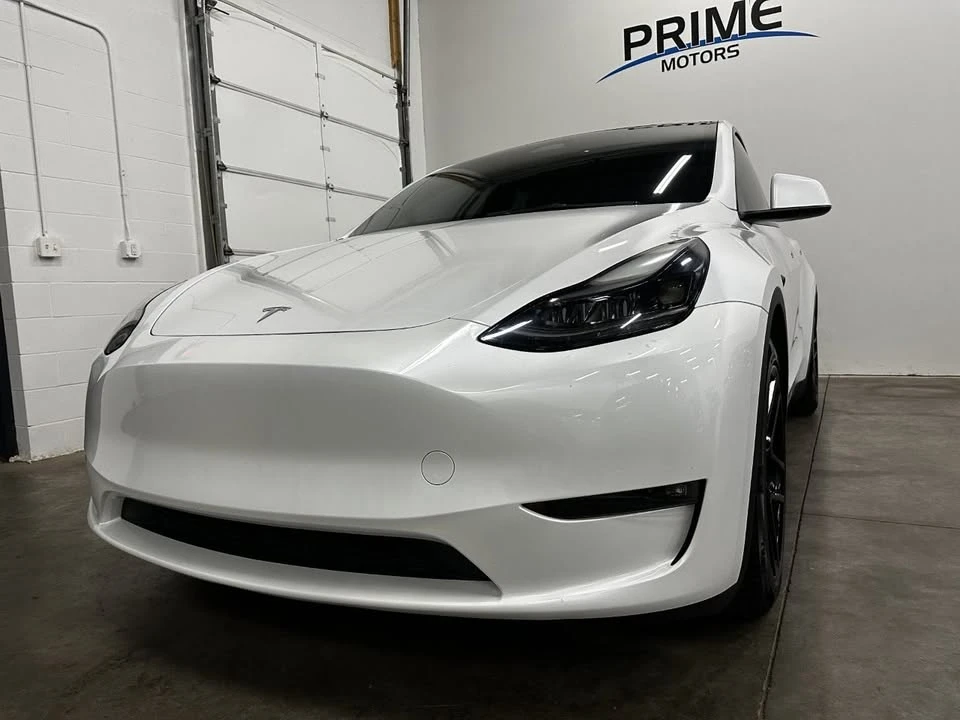 2023 Tesla Model Y Performance - Image 3 of 18