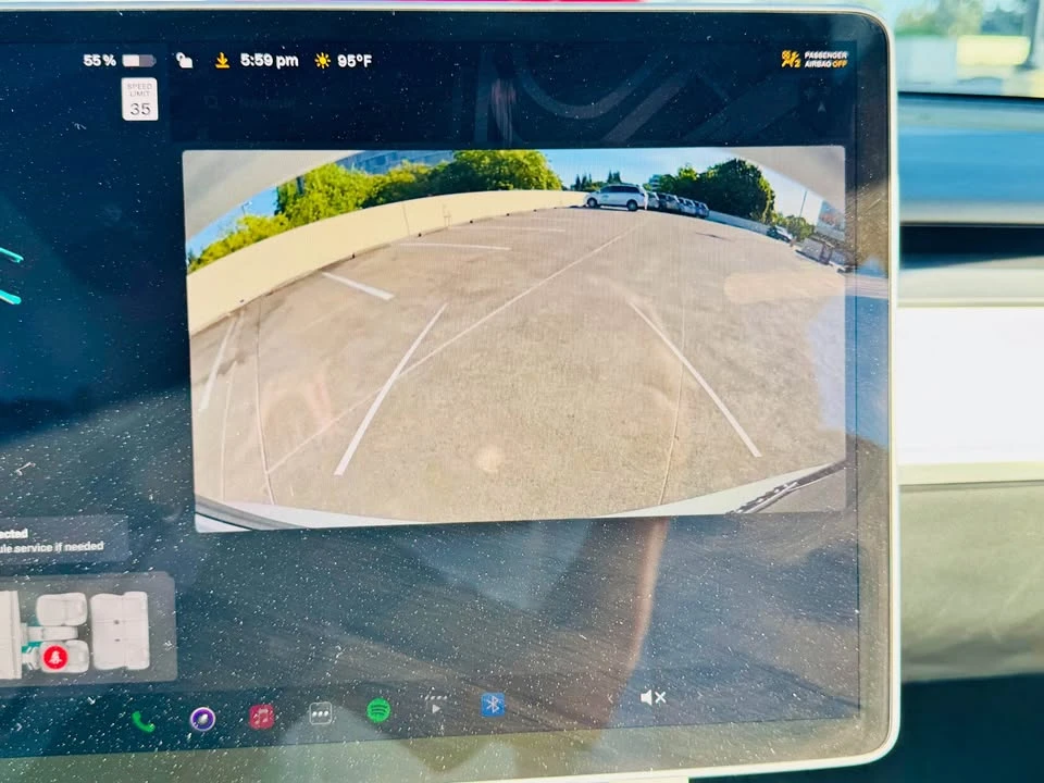 2023 Tesla Model Y Performance - Image 17 of 20