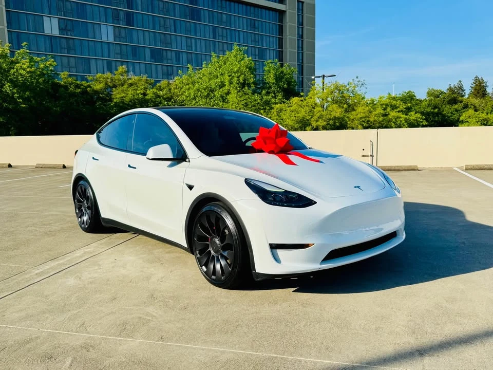 2023 Tesla Model Y Performance - Image 20 of 20