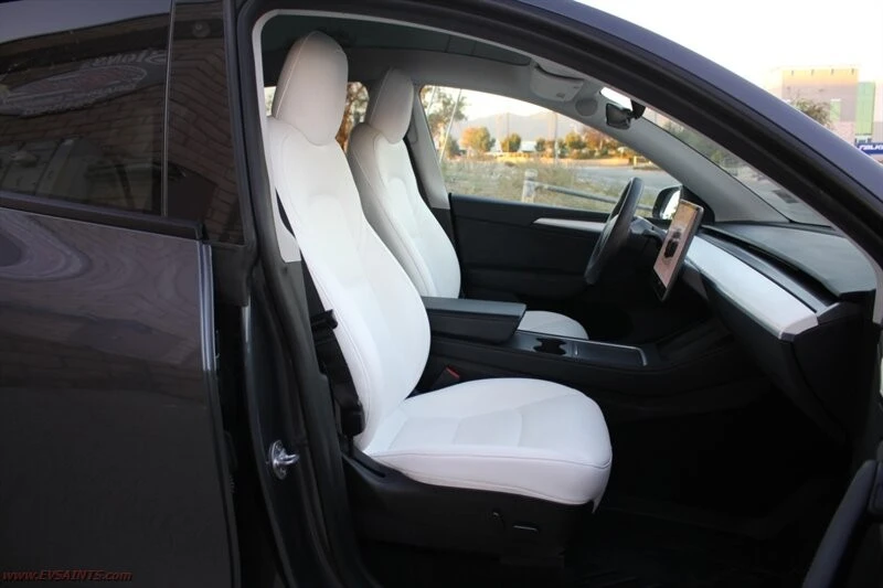 2023 Tesla Model Y Performance - Image 11 of 21