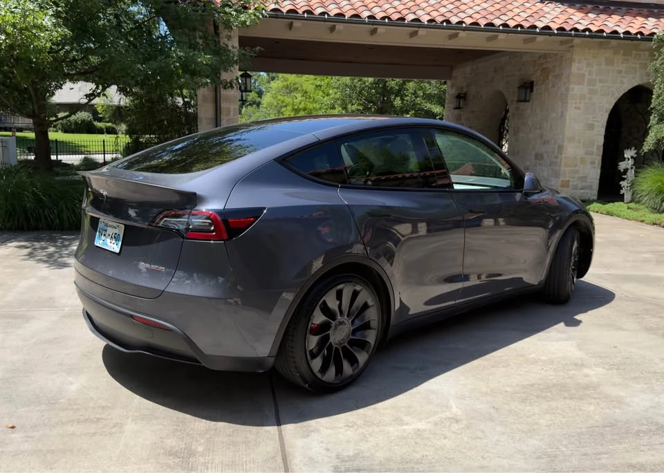 2023 Tesla Model Y Performance - Image 5 of 20