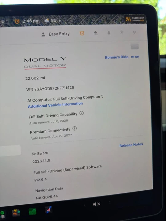 2023 Tesla Model Y Performance - Image 17 of 20