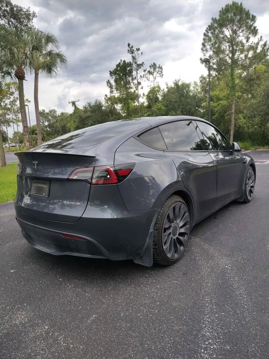 2023 Tesla Model Y Performance - Image 6 of 20