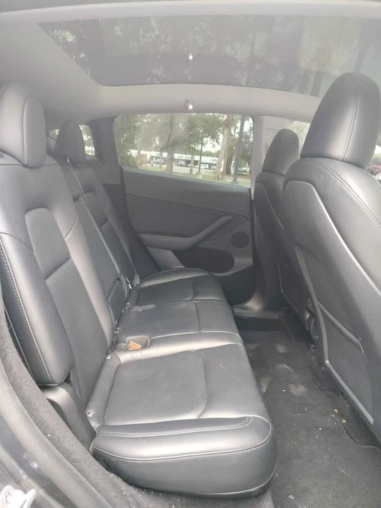 2023 Tesla Model Y Performance - Image 17 of 20