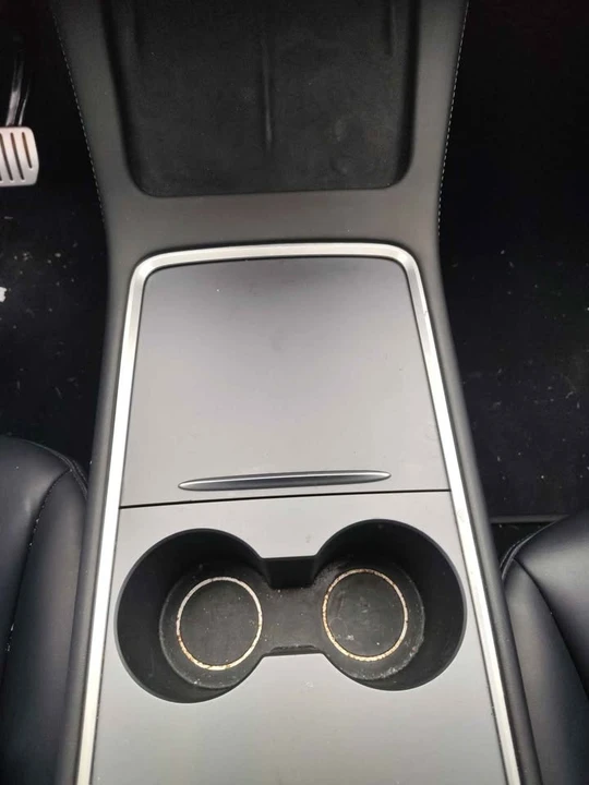 2023 Tesla Model Y Performance - Image 13 of 20