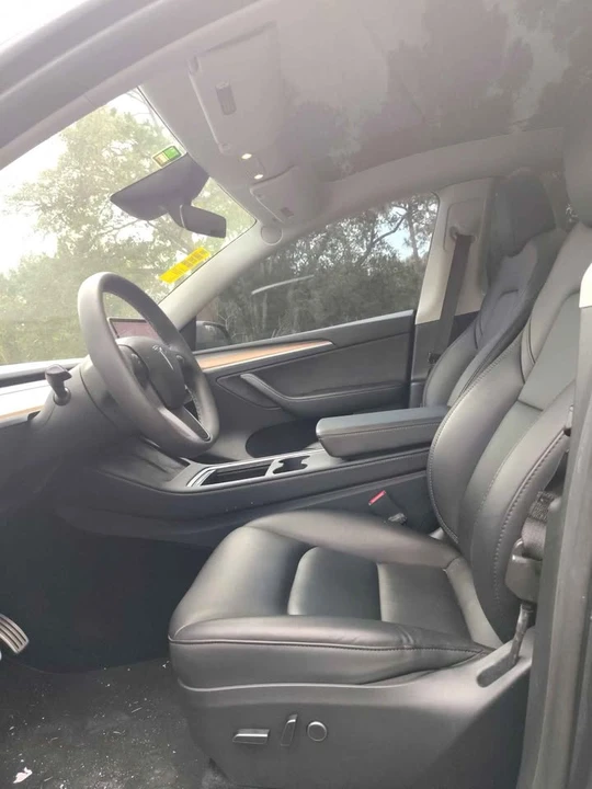 2023 Tesla Model Y Performance - Image 8 of 20