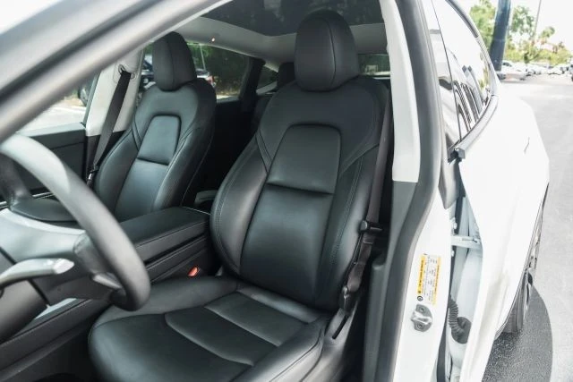 2023 Tesla Model Y Performance - Image 20 of 21