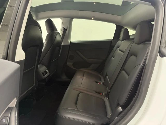 2023 Tesla Model Y Performance - Image 13 of 21