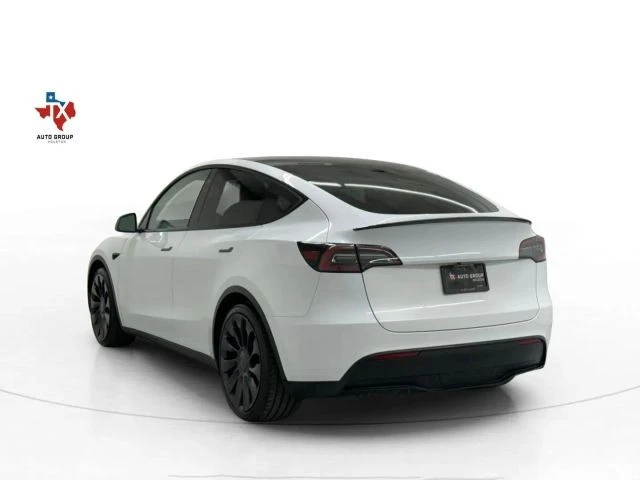 2023 Tesla Model Y Performance - Image 3 of 21