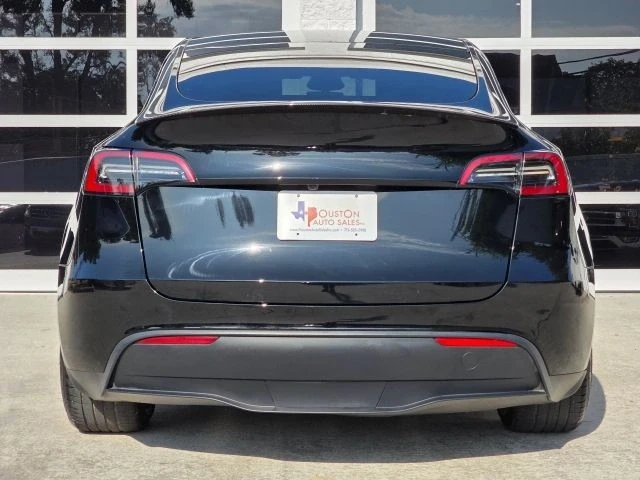 2023 Tesla Model Y Performance - Image 5 of 21