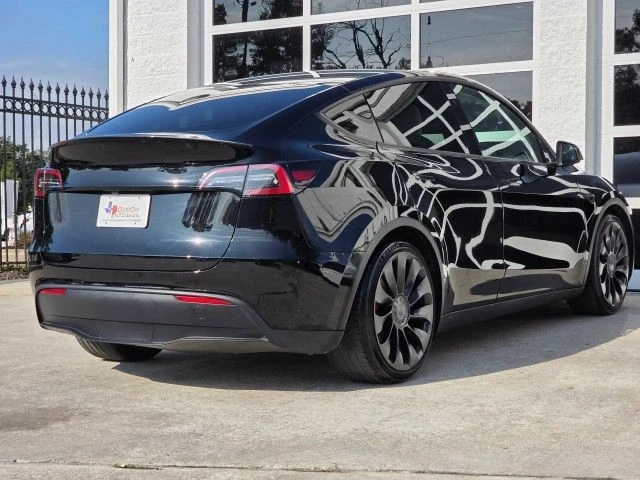 2023 Tesla Model Y Performance - Image 4 of 21