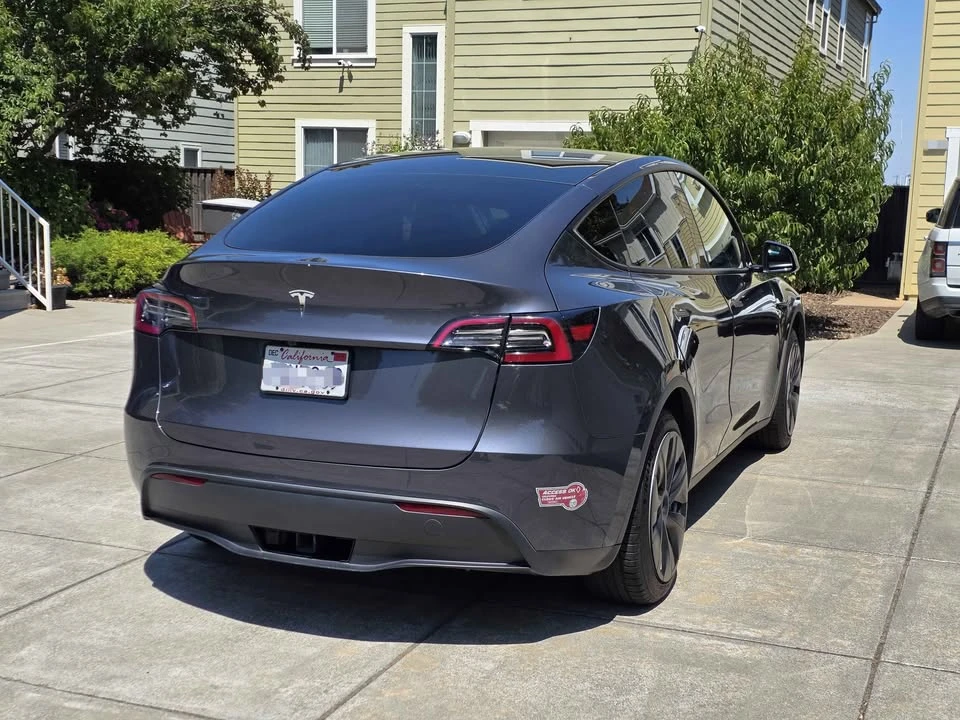 2023 Tesla Model Y - Image 7 of 18