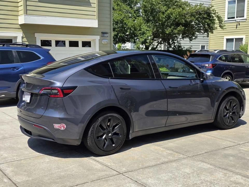 2023 Tesla Model Y - Image 6 of 18