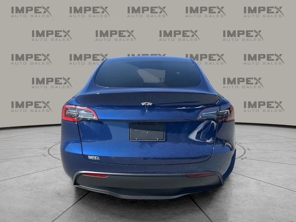 2023 Tesla Model Y - Image 4 of 12