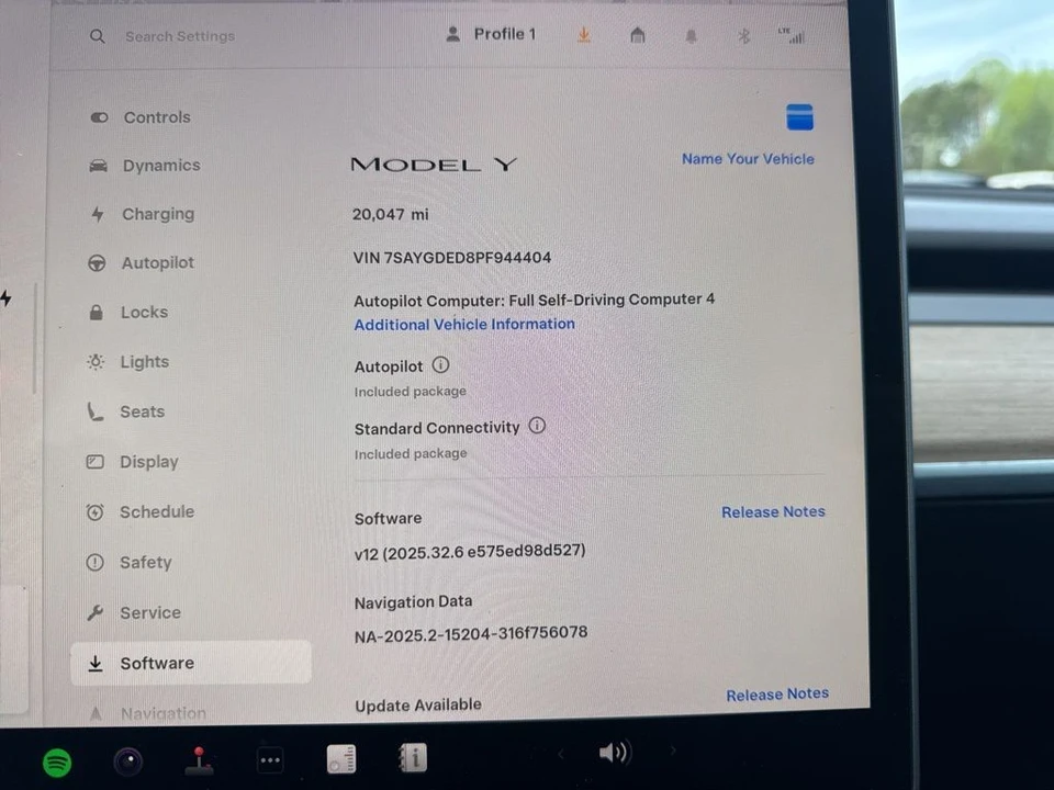 2023 Tesla Model Y - Image 23 of 31
