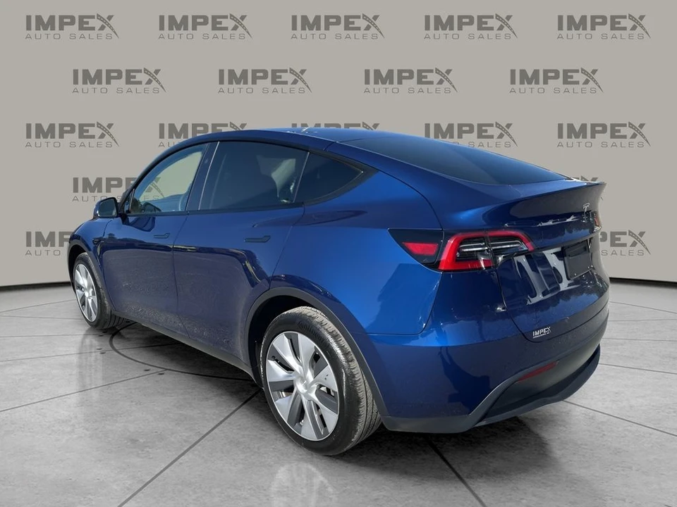 2023 Tesla Model Y - Image 3 of 12