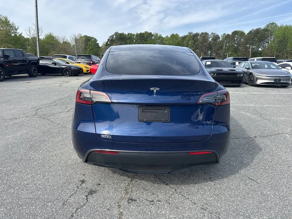 2023 Tesla Model Y - Image 4 of 21