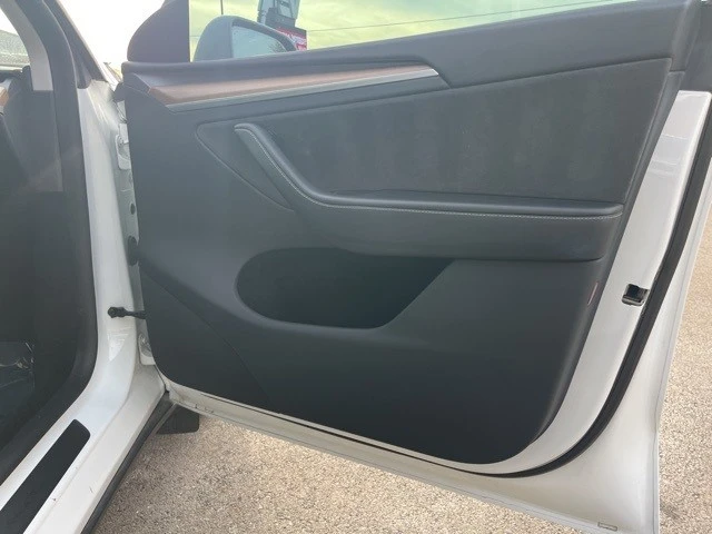 2023 Tesla Model Y - Image 21 of 21
