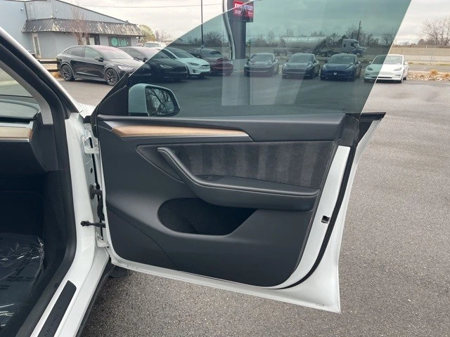2023 Tesla Model Y - Image 21 of 21