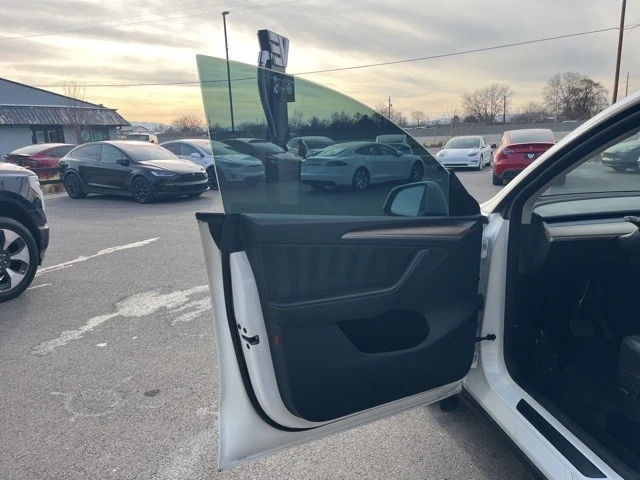 2023 Tesla Model Y - Image 11 of 21