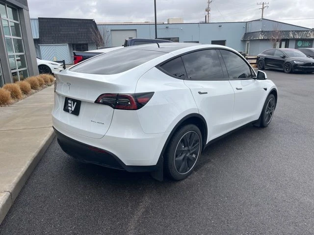 2023 Tesla Model Y - Image 7 of 21