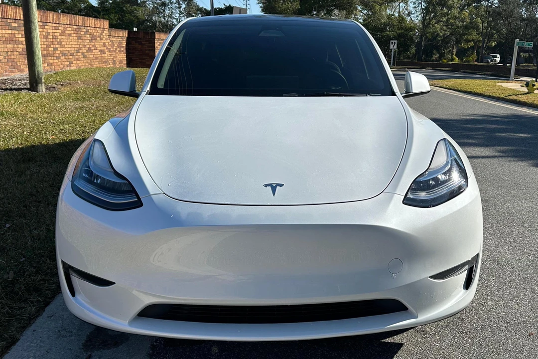 2023 Tesla Model Y - Image 2 of 31