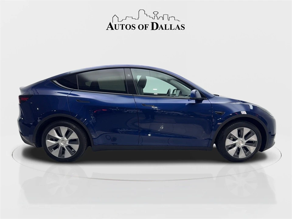 2023 Tesla Model Y - Image 10 of 12