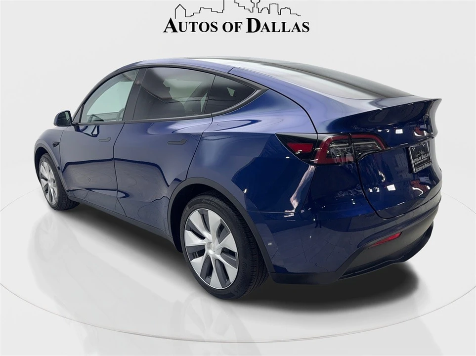 2023 Tesla Model Y - Image 9 of 12