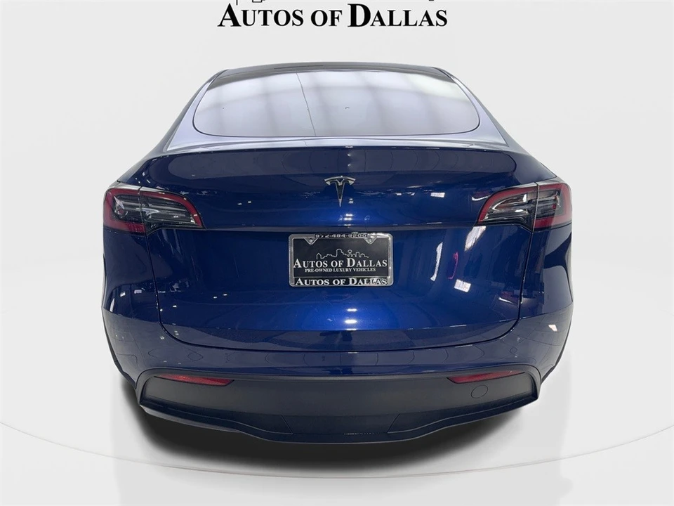 2023 Tesla Model Y - Image 7 of 12