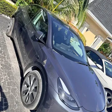 2023 Tesla Model Y Standard Range