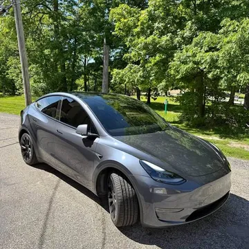 2023 Tesla Model Y Standard Range