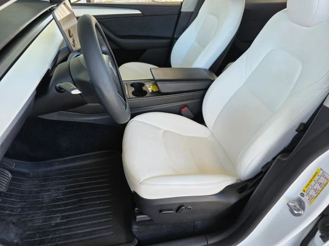 2023 Tesla Model Y - Image 16 of 21