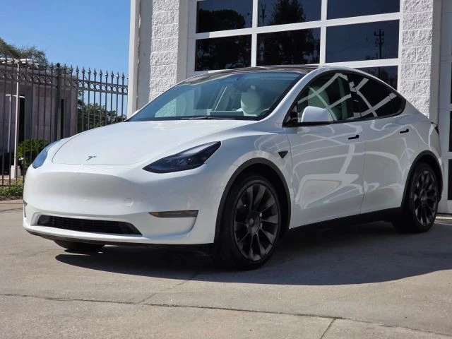 2023 Tesla Model Y - Image 9 of 21