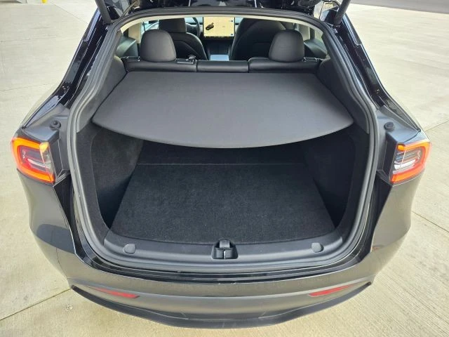 2023 Tesla Model Y - Image 16 of 21