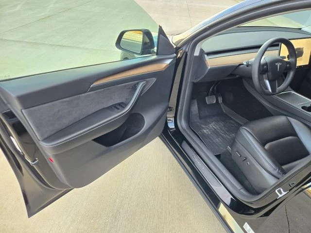 2023 Tesla Model Y - Image 10 of 21