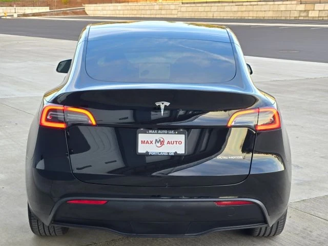 2023 Tesla Model Y - Image 7 of 21