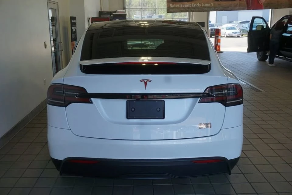 2023 Tesla Model X Plaid - Image 17 of 20