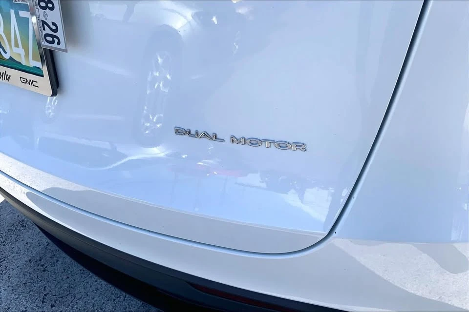 2023 Tesla Model Y - Image 7 of 20