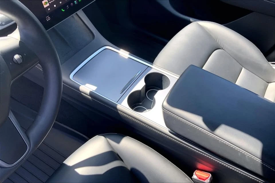 2023 Tesla Model Y - Image 16 of 20