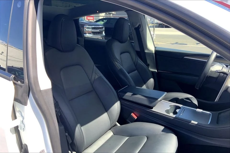 2023 Tesla Model Y - Image 13 of 20