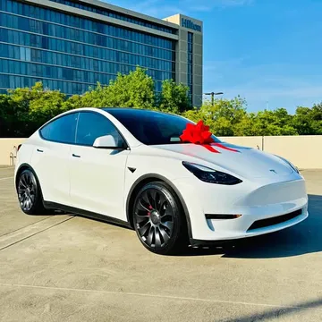 2023 Tesla Model Y Performance