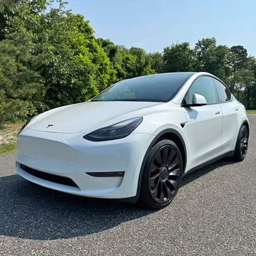 2023 Tesla Model Y Performance