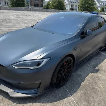 2023 Tesla Model S Plaid